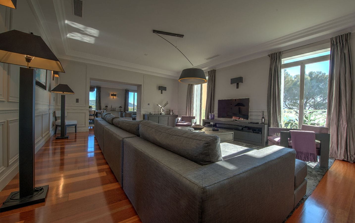 Appartement d’exception à Boulouris 5 pièce(s) 295 m2 vue mer Belle Epoque Image 10