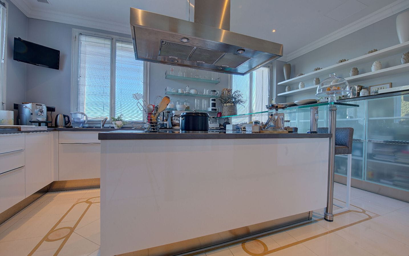 Appartement d’exception à Boulouris 5 pièce(s) 295 m2 vue mer Belle Epoque Image 7