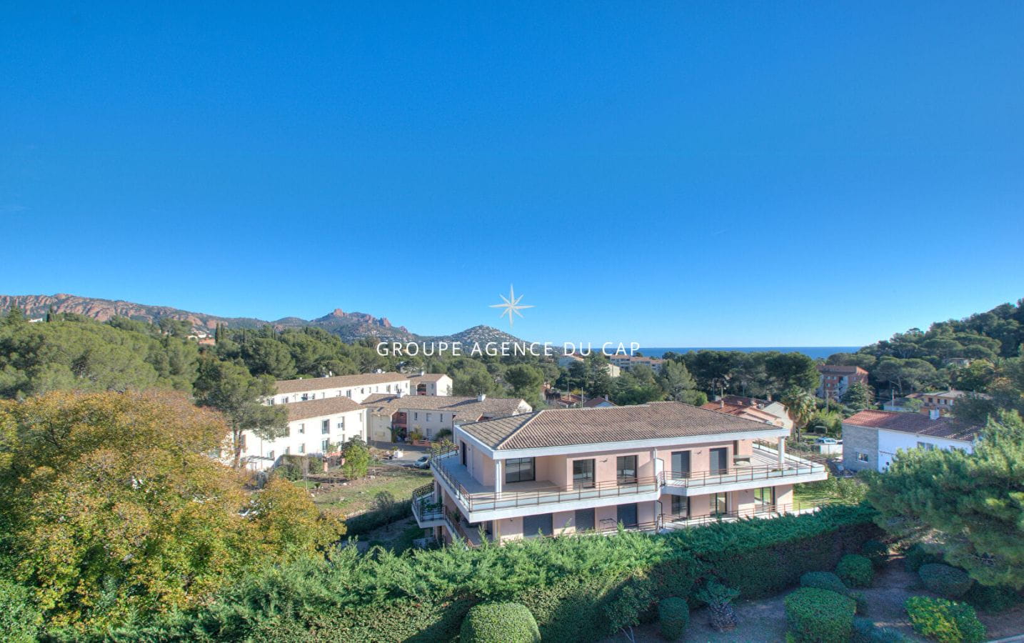 À vendre : Appartement 2 pièces avec vue dégagée sur la mer à Saint-Raphaël Image 13