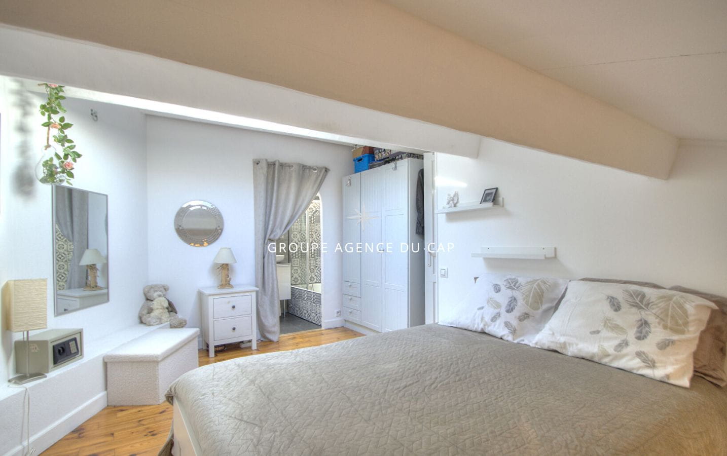 À vendre : Appartement 2 pièces avec vue dégagée sur la mer à Saint-Raphaël Image 8