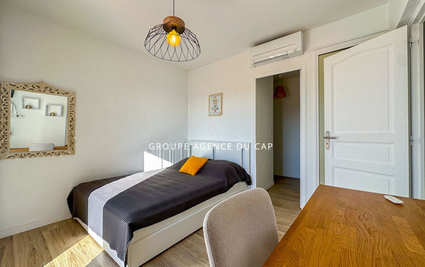 OFFRE ACCEPTEE EN COURS – A VENDRE VILLA VUE MER DE 150M² AVEC 5 CHAMBRES PISCINE ET GARAGE SUR LES ISSAMBRES Image 16