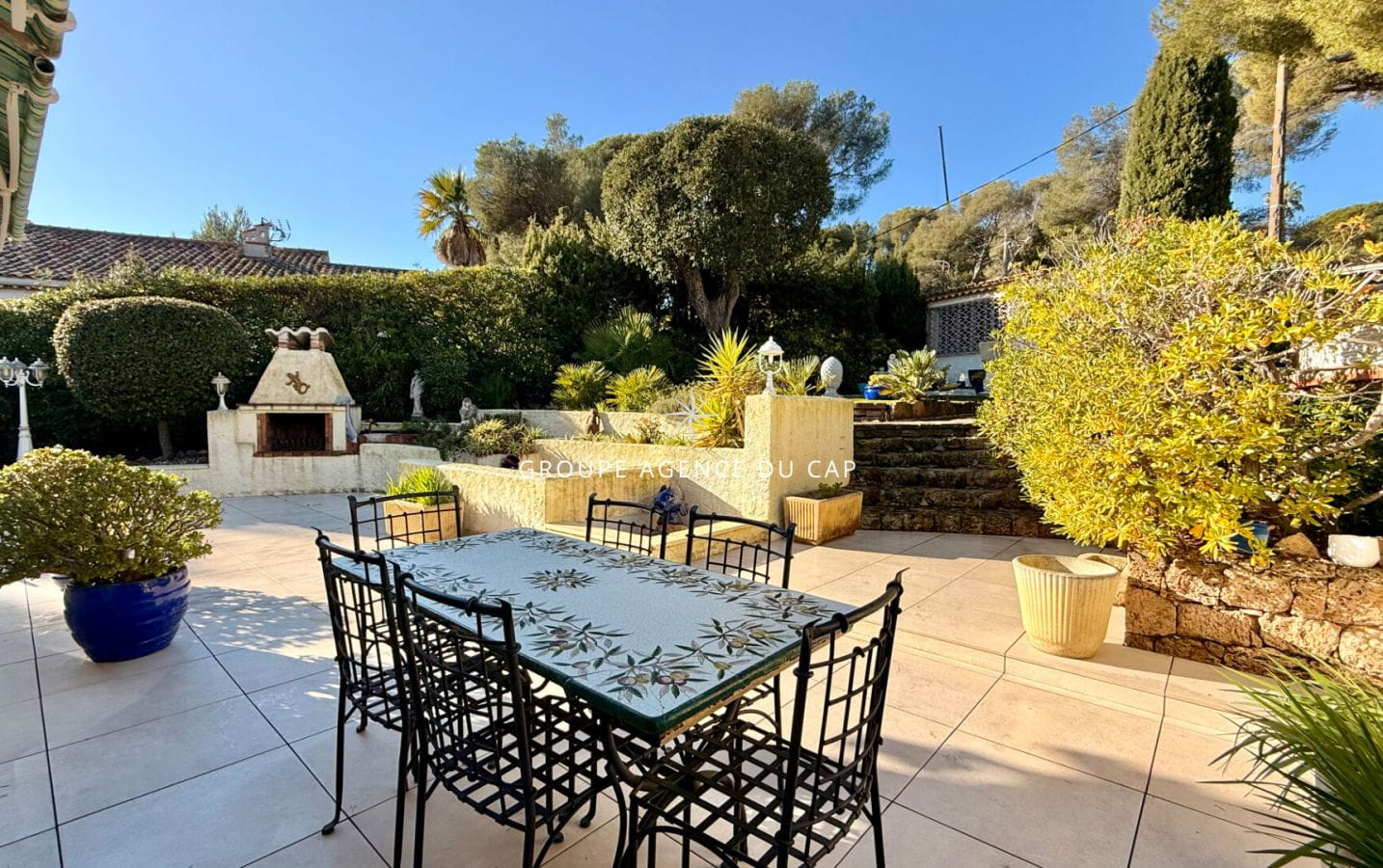 LES ISSAMBRES 4 P VUE MER AVEC GARAGE ET JARDIN Image 1