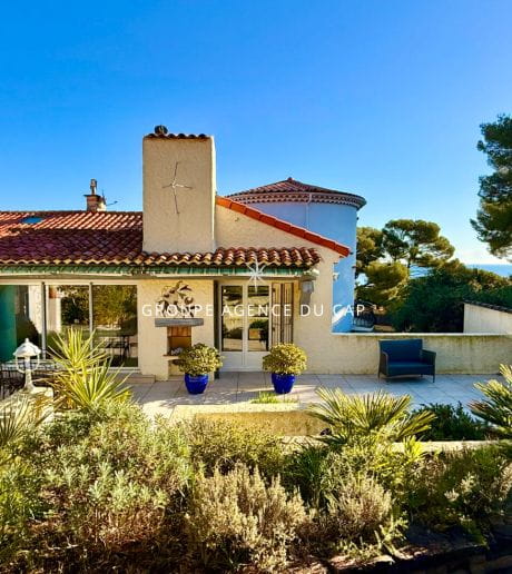 LES ISSAMBRES 4 P VUE MER AVEC GARAGE ET JARDIN