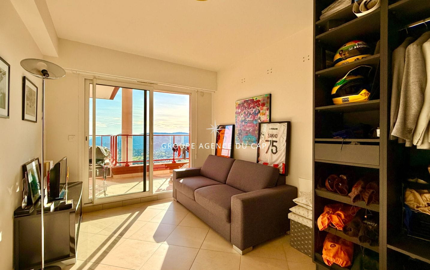 APPARTEMENT 3 PIECES AVEC VUE MER TERRASSE DOUBLE GARAGE ET CAVE, A MANDELIEU Image 16