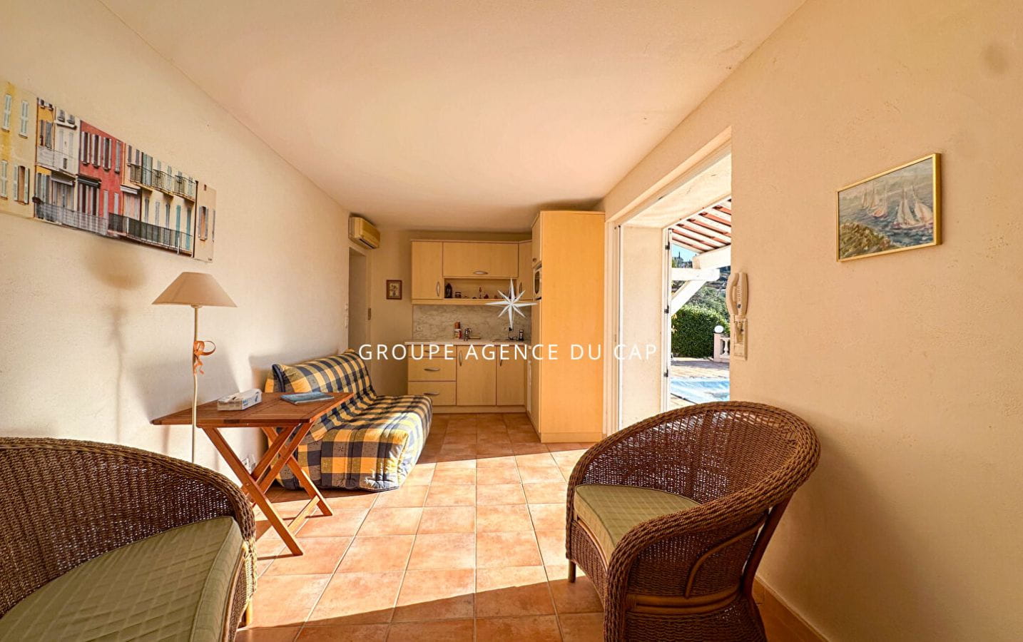 LES ISSAMBRES VILLA VUE MER GOLFE DE SAINT TROPEZ EN IMPASSE AVEC PISCINE Image 11