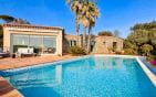 VILLA PROVENCALE DE CHARME DE PLAIN PIED VUE MER GOLFE DE SAINT TROPEZ , APPARTEMENT INDEPENDANT PISCINE ET GARAGE DE 85 M², AUX ISSAMBRES Min 0