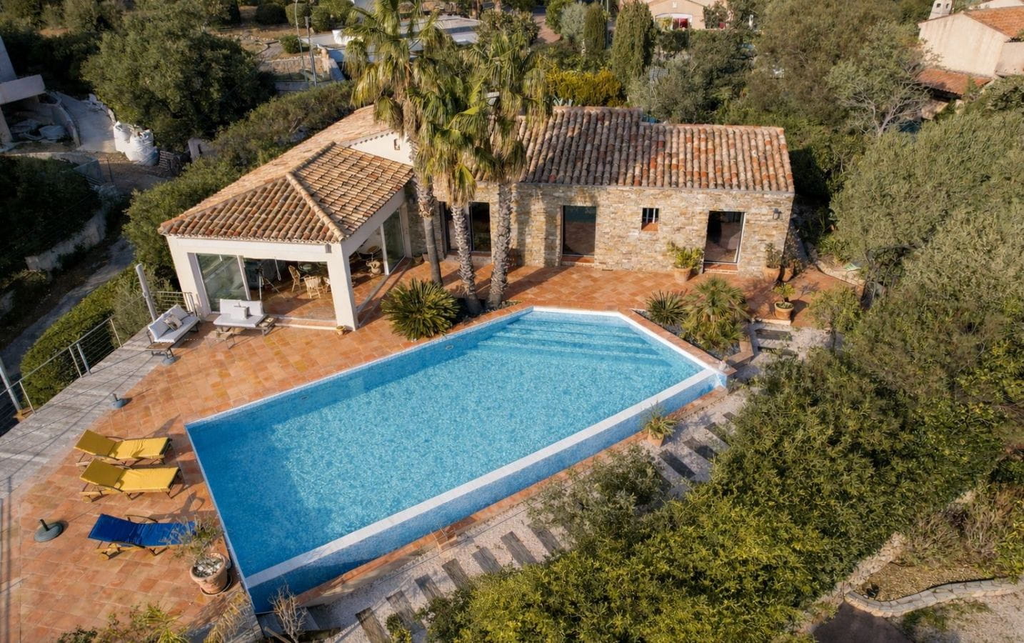 VILLA PROVENCALE DE CHARME DE PLAIN PIED VUE MER GOLFE DE SAINT TROPEZ , APPARTEMENT INDEPENDANT PISCINE ET GARAGE DE 85 M², AUX ISSAMBRES Image 17