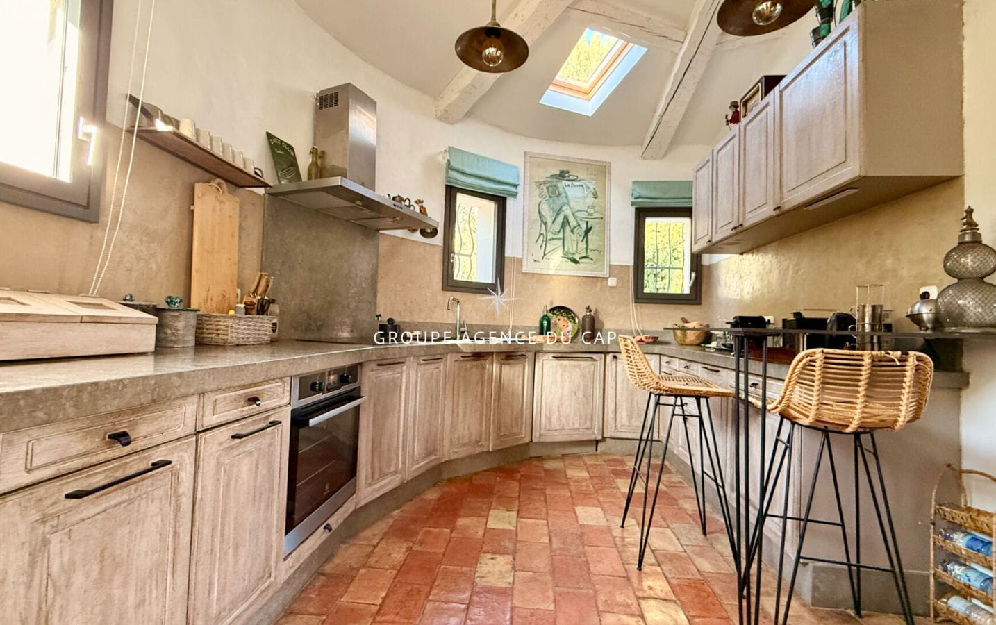 VILLA PROVENCALE DE CHARME DE PLAIN PIED VUE MER GOLFE DE SAINT TROPEZ , APPARTEMENT INDEPENDANT PISCINE ET GARAGE DE 85 M², AUX ISSAMBRES Image 7