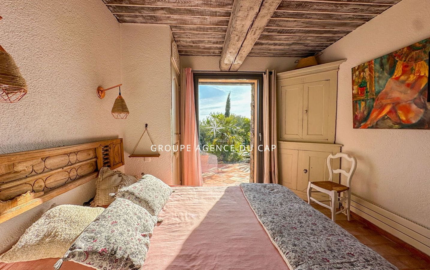 VILLA PROVENCALE DE CHARME DE PLAIN PIED VUE MER GOLFE DE SAINT TROPEZ , APPARTEMENT INDEPENDANT PISCINE ET GARAGE DE 85 M², AUX ISSAMBRES Image 9