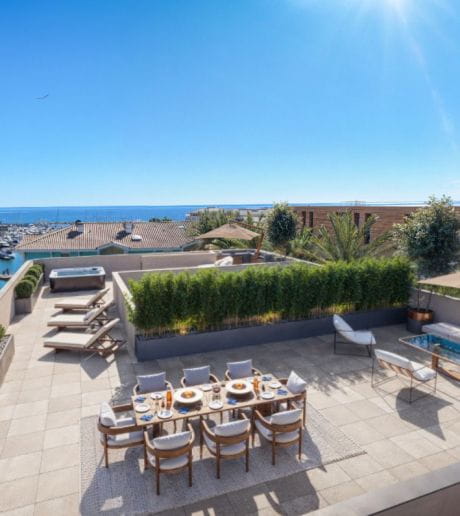 Luxurious 5-Room Apartment for Sale in Port Fréjus