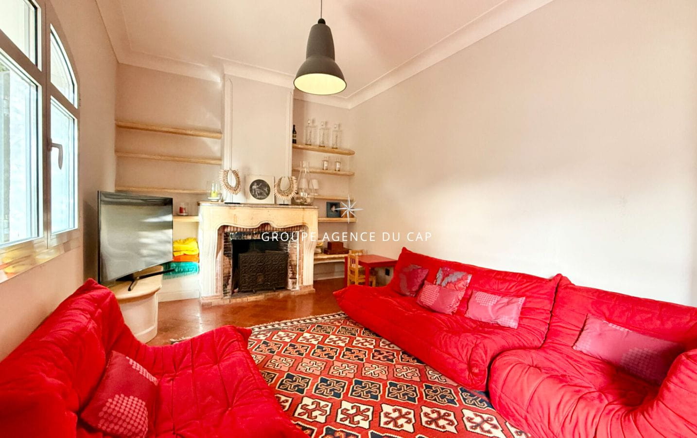 A PIED DES PLAGES SECTEUR PRIVILEGIE VILLA DE CHARME AVEC PISCINE ET GARAGE Image 8