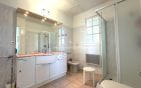 A VENDRE VILLA DE 117M2 AVEC VUE MER BON POTENTIEL, AUX ISSAMBRES Min 5