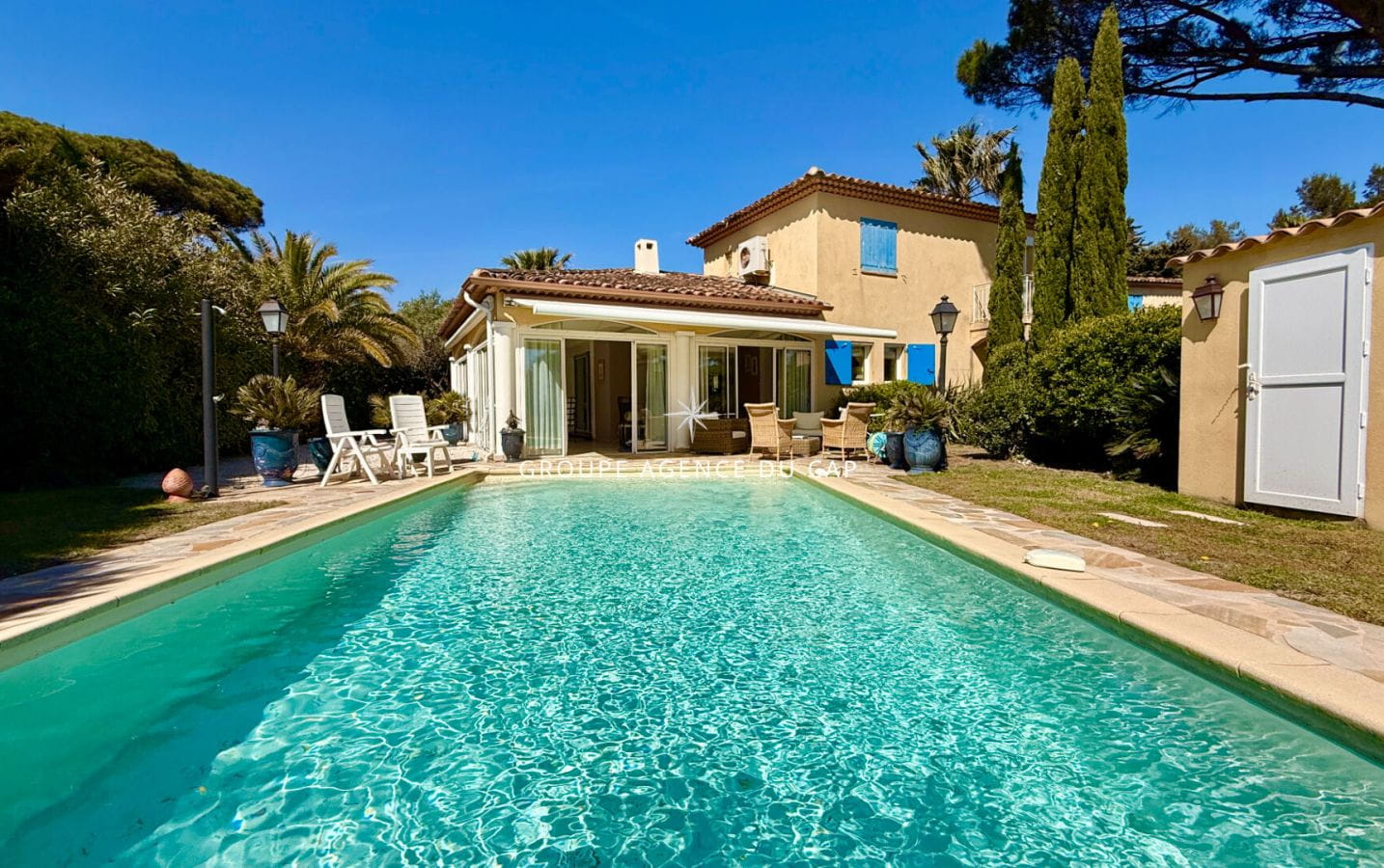 VILLA VUE MER 5 PIECES A PROXIMITE IMMEDIATE DE LA MER, A SAINTE MAXIME Image 0