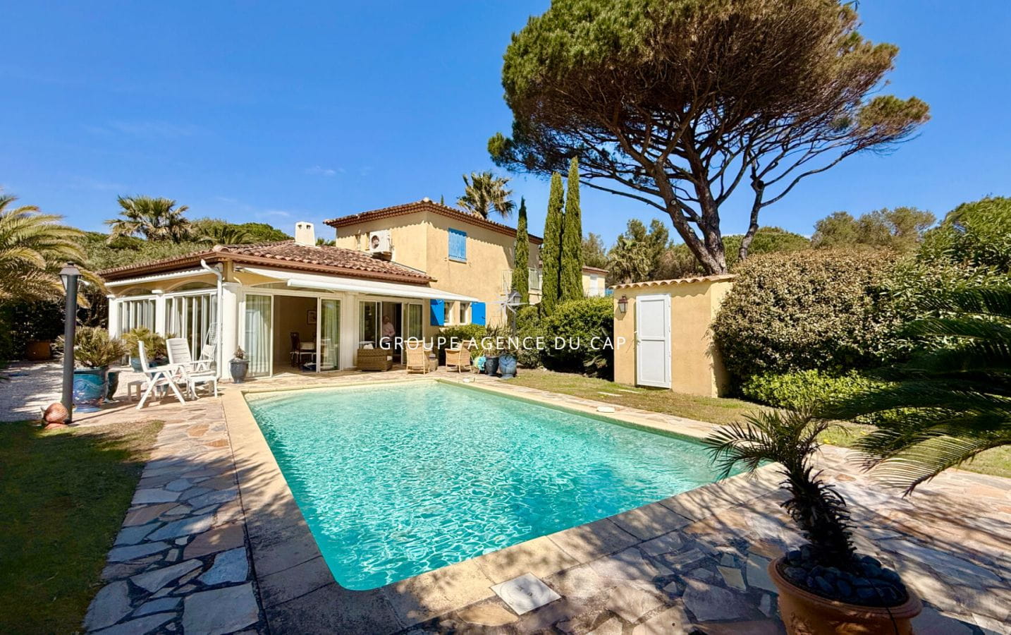 VILLA VUE MER 5 PIECES A PROXIMITE IMMEDIATE DE LA MER, A SAINTE MAXIME Image 2