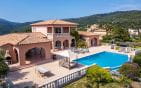A VENDRE VILLA VUE MER PANORAMIQUE DE 220M2 AUX ISSAMBRES  AVEC GARAGE ET PISCINE Min 0