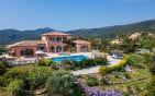 A VENDRE VILLA VUE MER PANORAMIQUE DE 220M2 AUX ISSAMBRES  AVEC GARAGE ET PISCINE Min 2