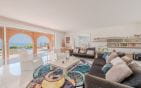 A VENDRE VILLA VUE MER PANORAMIQUE DE 220M2 AUX ISSAMBRES  AVEC GARAGE ET PISCINE Min 7