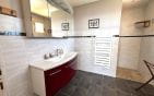 A VENDRE VILLA « BEAUMONT » 4 CHAMBRES 2 APPARTEMENTS PISCINE PARKINGS AUX ISSAMBRES Min 12