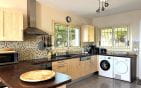 A VENDRE VILLA « BEAUMONT » 4 CHAMBRES 2 APPARTEMENTS PISCINE PARKINGS AUX ISSAMBRES Min 6