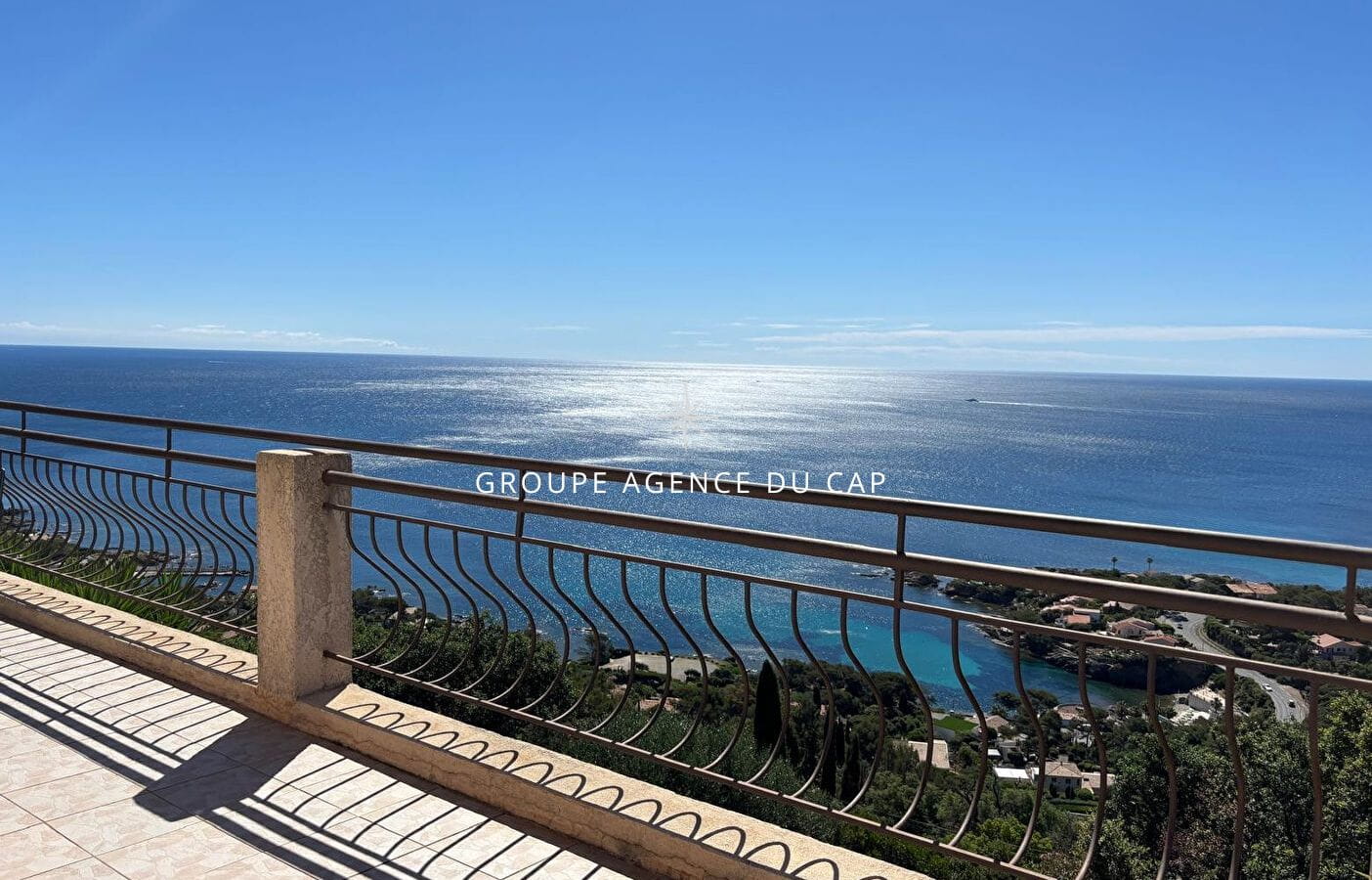 A VENDRE VILLA « BEAUMONT » 4 CHAMBRES 2 APPARTEMENTS PISCINE PARKINGS AUX ISSAMBRES Image 7