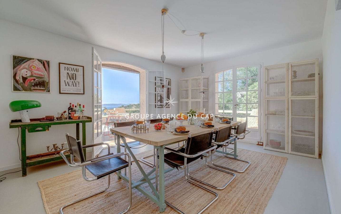 VUE MER SUR LE GOLFE DE SAINT TROPEZ PROVENCALE DE CHARME RENOVEE AVEC PISCINE GARAGE ET SOUS SOL AUX ISSAMBRES Image 5