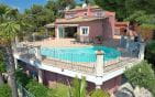 A VENDRE VILLA TRES BELLE VUE MER 5 CHAMBRES ET BUREAU PISCINE GARAGE DOUBLE PLAGES ET COMMERCES A PIED, AUX ISSAMBRES Min 14