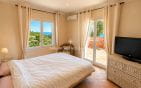 A VENDRE VILLA TRES BELLE VUE MER 5 CHAMBRES ET BUREAU PISCINE GARAGE DOUBLE PLAGES ET COMMERCES A PIED, AUX ISSAMBRES Min 8