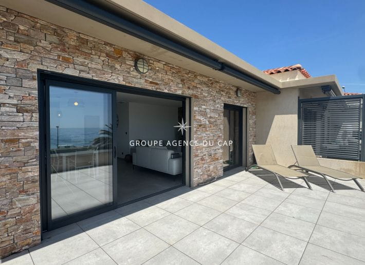 A VENDRE APPARTEMENT 3/4 PIÈCES VUE MER EXCEPTIONNELLE A PIED DES PLAGES DE SAINTE MAXIME