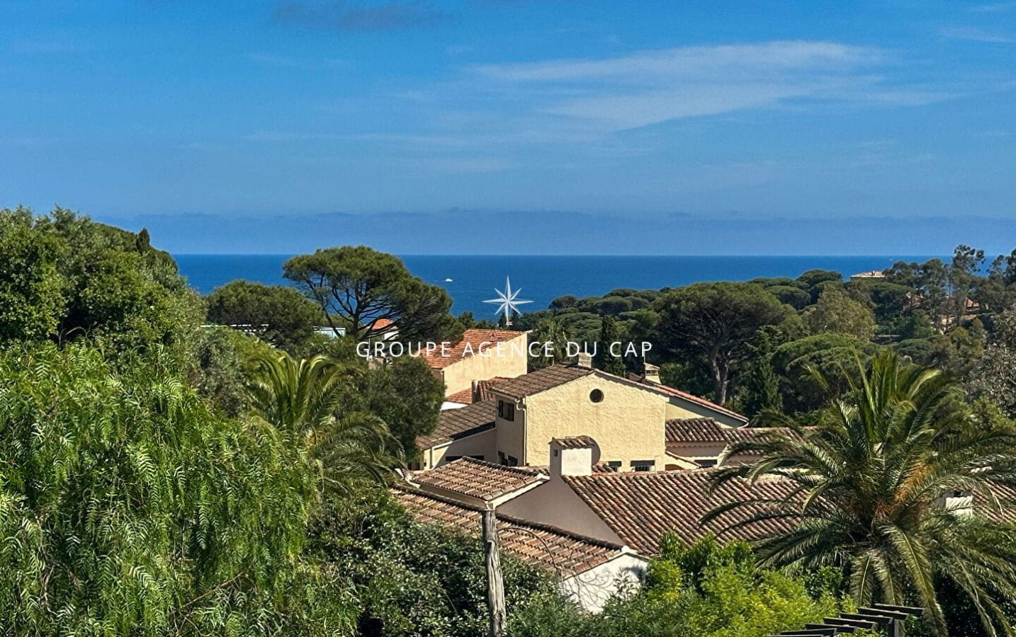 VILLA RECENTE 7 PIECES AVEC VUE MER GARAGE 70 M² ET PISCINE, AUX ISSAMBRES Image 17