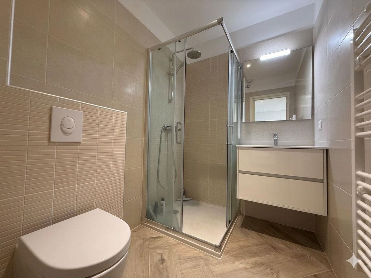 A VENDRE VILLA CONTEMPORAINE VUE MER 5 CHAMBRES PISCINE GRAND GARAGE AUX ISSAMBRES Image 6