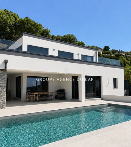 A VENDRE VILLA CONTEMPORAINE VUE MER 5 CHAMBRES PISCINE GRAND GARAGE AUX ISSAMBRES