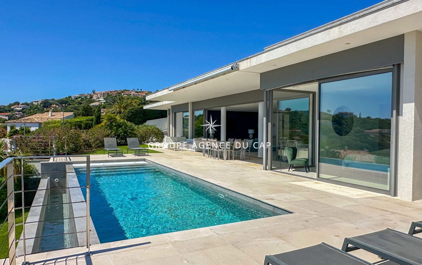 A VENDRE VILLA CONTEMPORAINE VUE MER , 3 CHAMBRES EN SUITE +APPARTEMENT INDEPENDANT Image 2