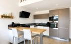DUPLEX VUE MER AVEC GARAGE ET PLACE DE PARKING DANS RESIDENCE SECURISEE AVEC PISCINE AUX ISSAMBRES Min 5