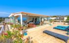 A VENDRE – APPARTEMENT DANS RESIDENCE SECURISEE AVEC PISCINE – 3 PIECES 2 CHAMBRES – TERRASSE SUR LE TOIT ET VERANDA  – CAVE PARKING ET POSSIBILITE GARAGE – 600M DU CENTRE VILLE DE SAINT AYGULF Min 0