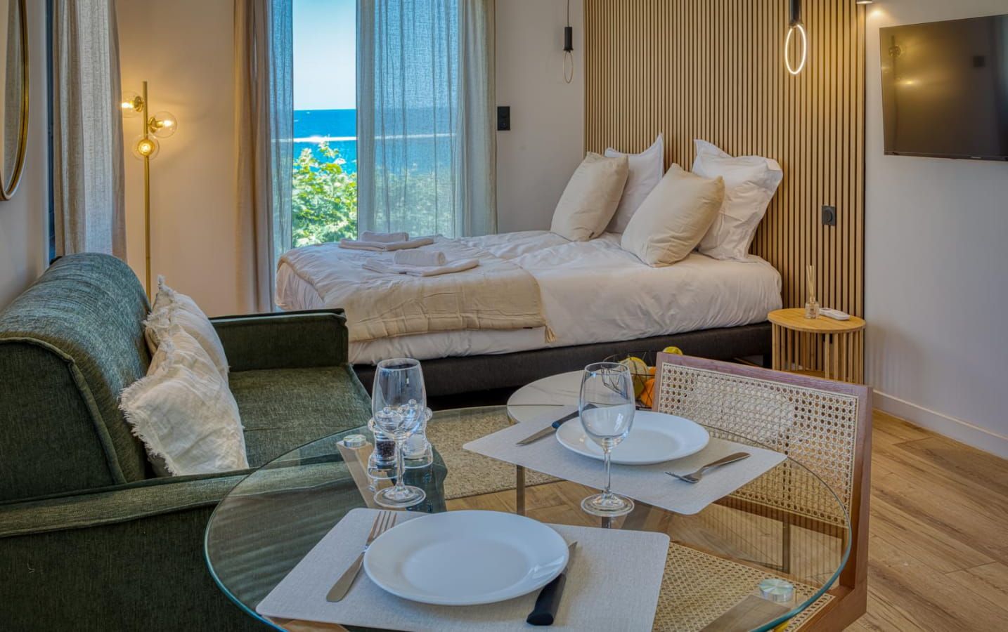 DU STUDIO AU T3 AU SEIN D&rsquo;UNE RESIDENCE INTIMISTE 8 LOTS  À 50 M DE LA PLAGE AUX ISSAMBRES Image 3