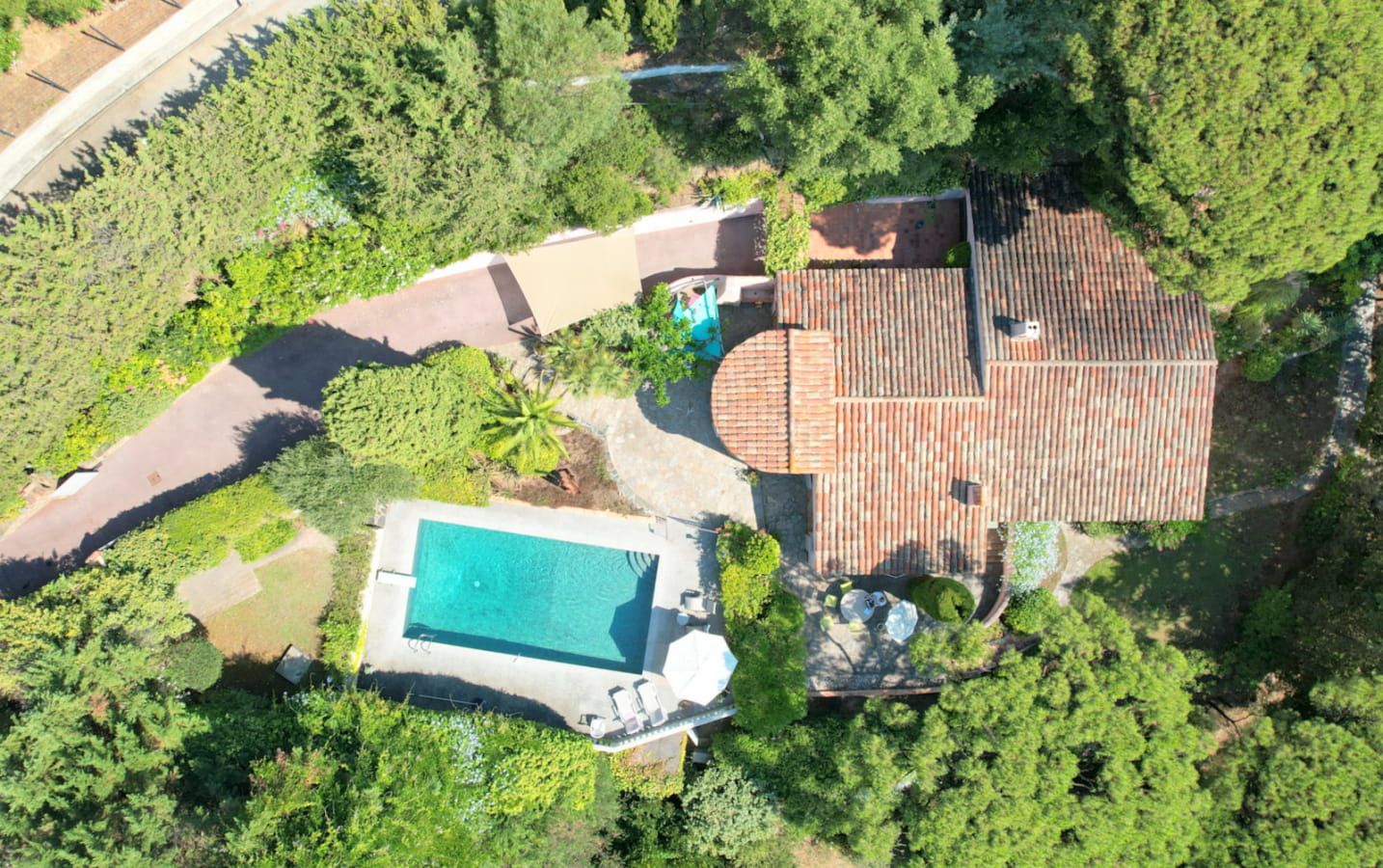 SAINTE MAXIME Villa Provençale VUE MER idéalement située entre Bas du Sémaphore et Centre ville. Image 6