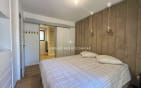 A VENDRE VILLA VUE MER ENVIRON 200 M2 ENTIEREMENT RENOVEE OFFRANT 5 CHAMBRES DONT 4 EN SUITE PISCINE GARAGE A SAINT AYGULF Min 10