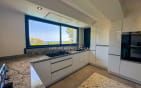 A VENDRE VILLA VUE MER ENVIRON 200 M2 ENTIEREMENT RENOVEE OFFRANT 5 CHAMBRES DONT 4 EN SUITE PISCINE GARAGE A SAINT AYGULF Min 4