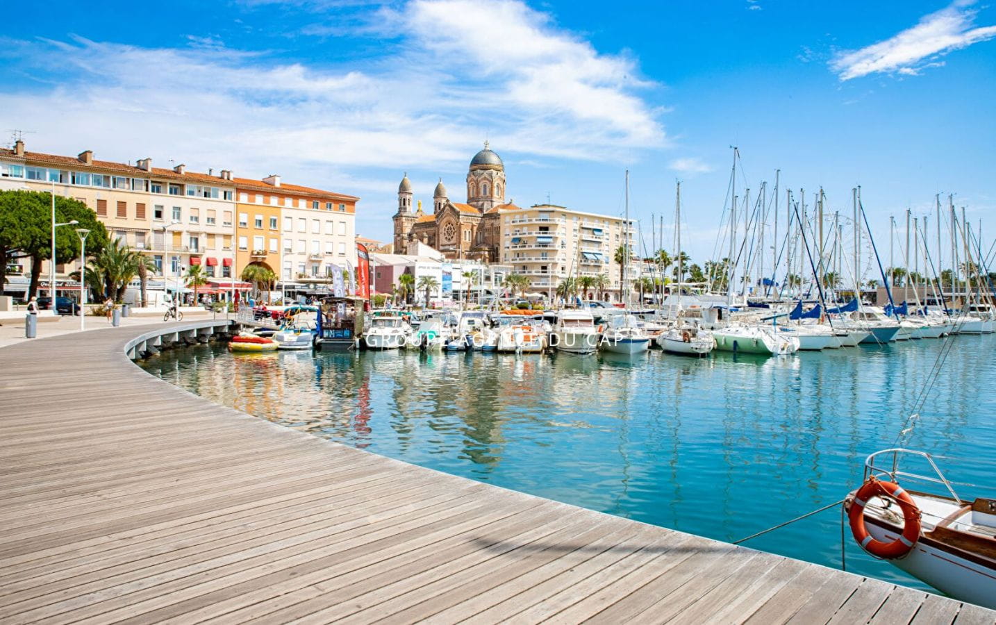 Murs commerciaux libres port  ST RAPHAEL Image 1