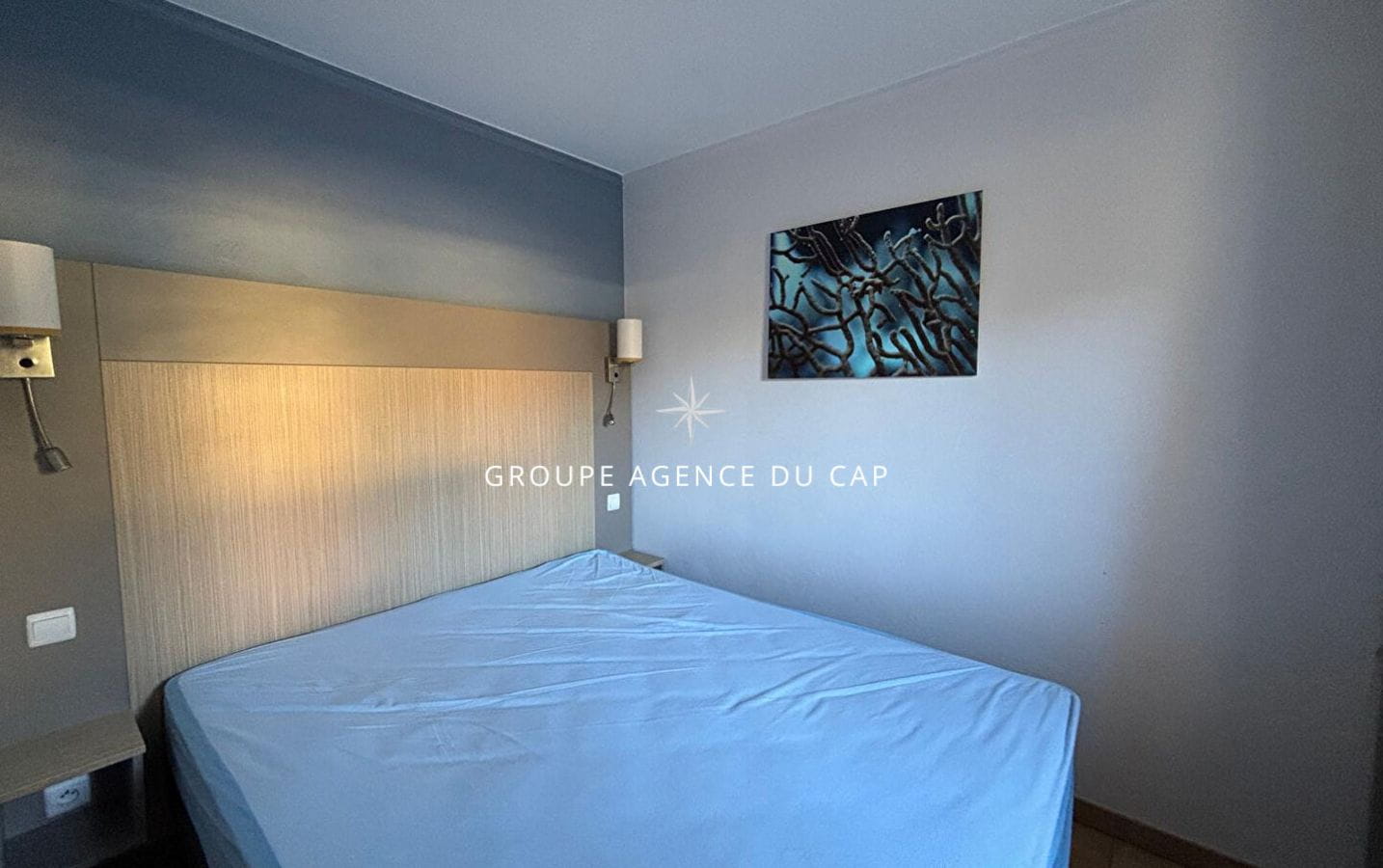 APPARTEMENT 2 PIECES VUE MER RESIDENCE BORD DE MER PARKING PRIVE Image 4