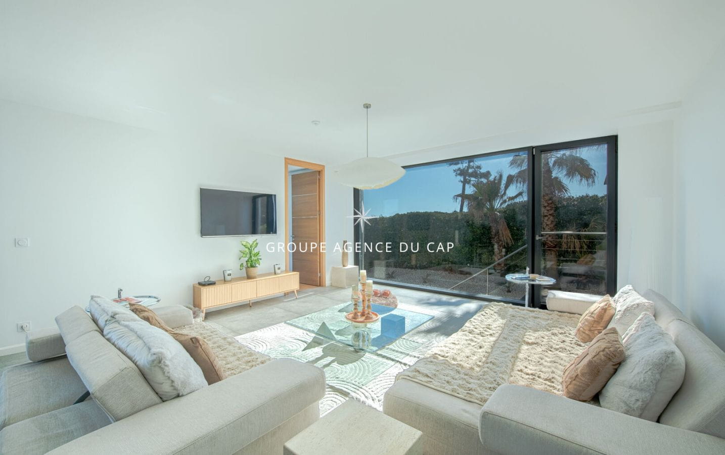 Waterfront villa in Saint Aygulf – 7 rooms – 238 m2 Image 5