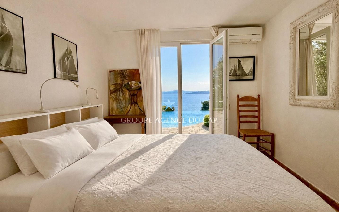 VILLA VUE MER PANORAMIQUE SUR LE GOLFE DE SAINT TROPEZ  PROPRIETE D EXCEPTION PISCINE DOUBLE GARAGE A PIED DU CENTRE ET DES PLAGES DES ISSAMBRES Image 11