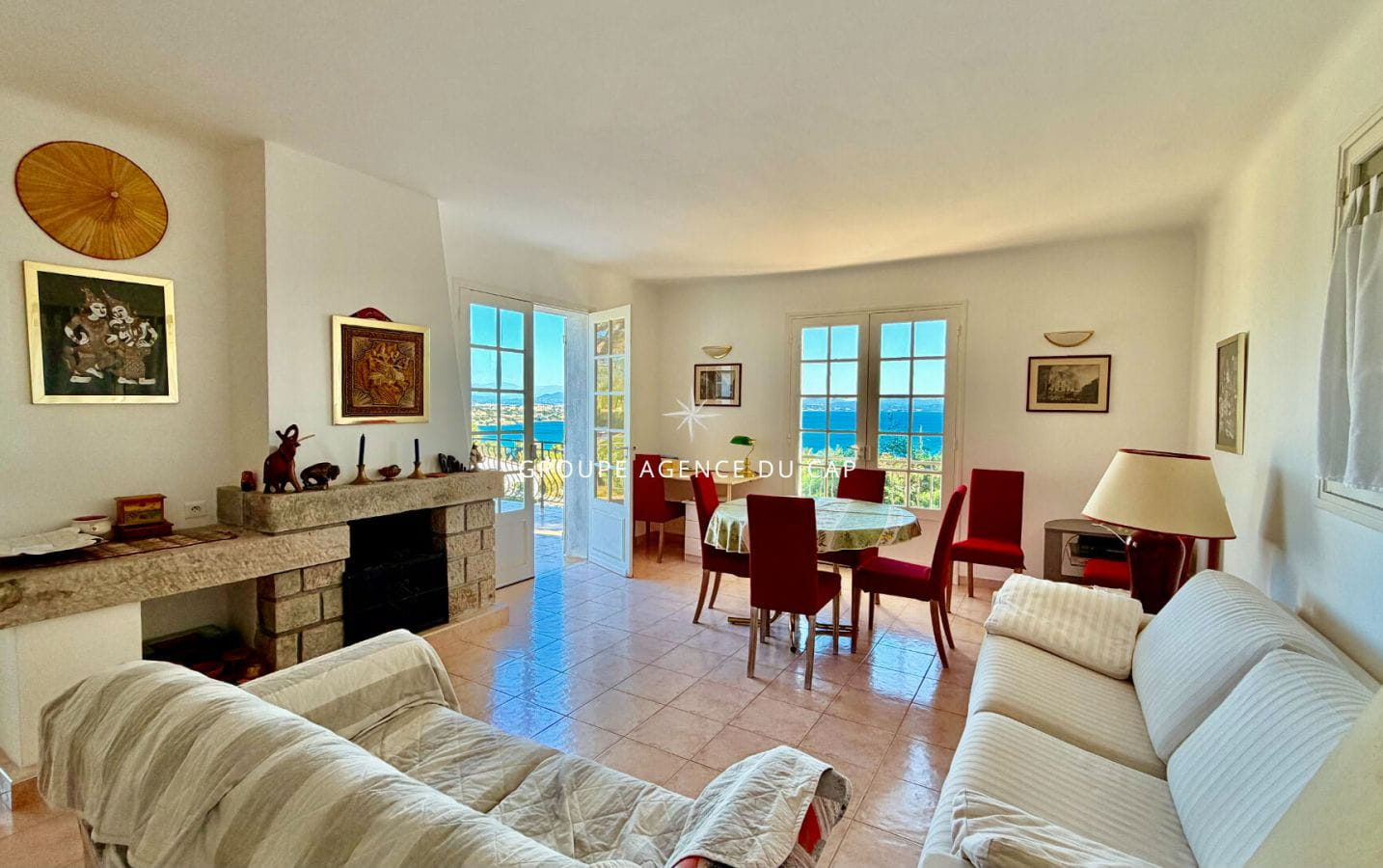 A VENDRE VILLA DE 117M2 AVEC VUE MER BON POTENTIEL, AUX ISSAMBRES Image 2