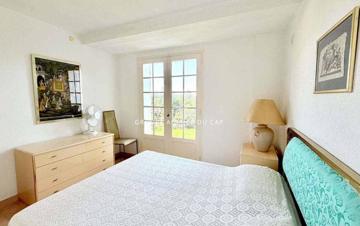 A VENDRE VILLA DE 117M2 AVEC VUE MER BON POTENTIEL, AUX ISSAMBRES Image 8