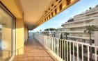 APPARTEMENT 4 PIECES VUE MER ENTIEREMENT RENOVÉ A FREJUS PLAGE FACE A LA MER Min 8