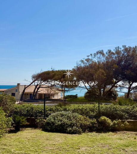 VILLA VUE MER 5 PIECES A PROXIMITE IMMEDIATE DE LA MER, A SAINTE MAXIME