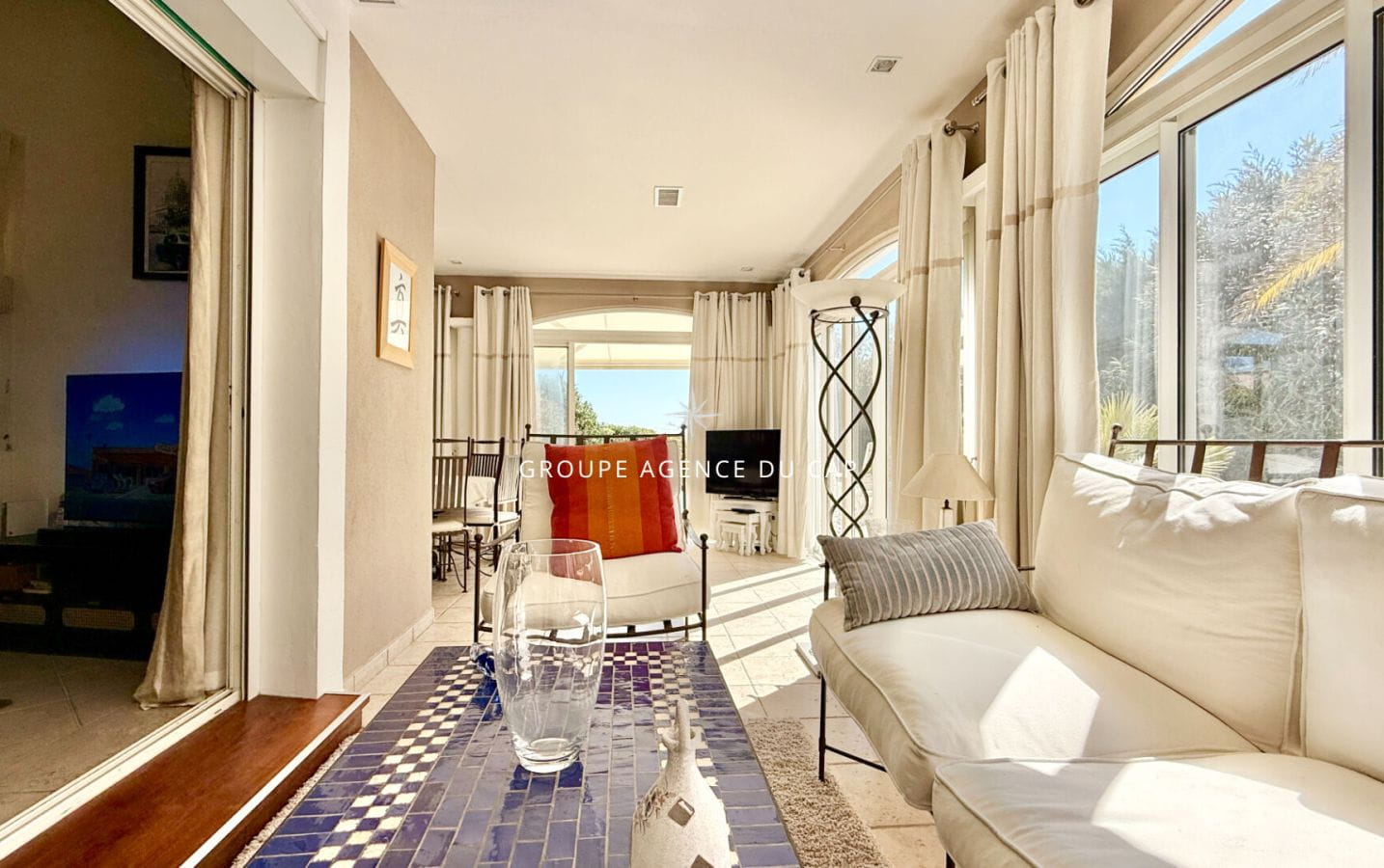 VILLA VUE MER 5 PIECES A PROXIMITE IMMEDIATE DE LA MER, A SAINTE MAXIME Image 8