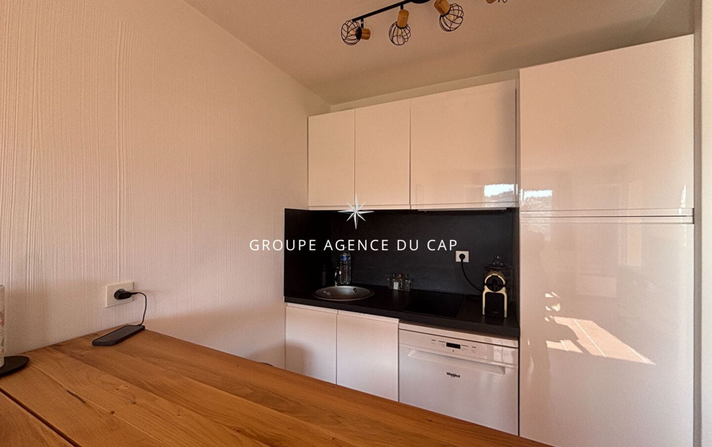 APPARTEMENT 2 PIECES RESIDENCE AVEC PISCINE APERCU MER AUX ISSAMBRES Image 4