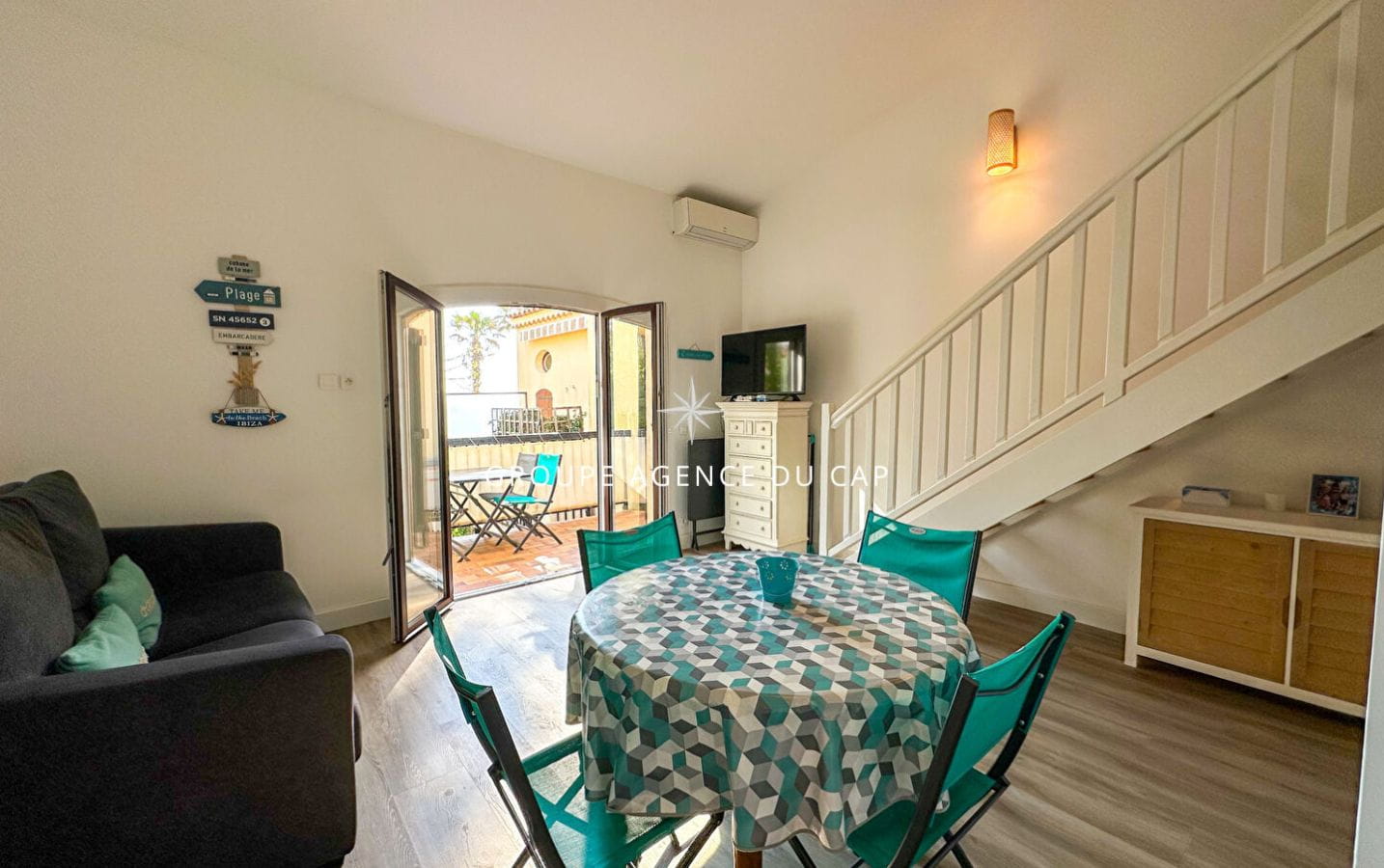 APPARTEMENT DUPLEX 3P AVEC TERRASSE ET PLACE DE PARKING EN SOUS SOL, A SAINTE MAXIME CENTRE VILLE ET PLAGE A PIED Image 5