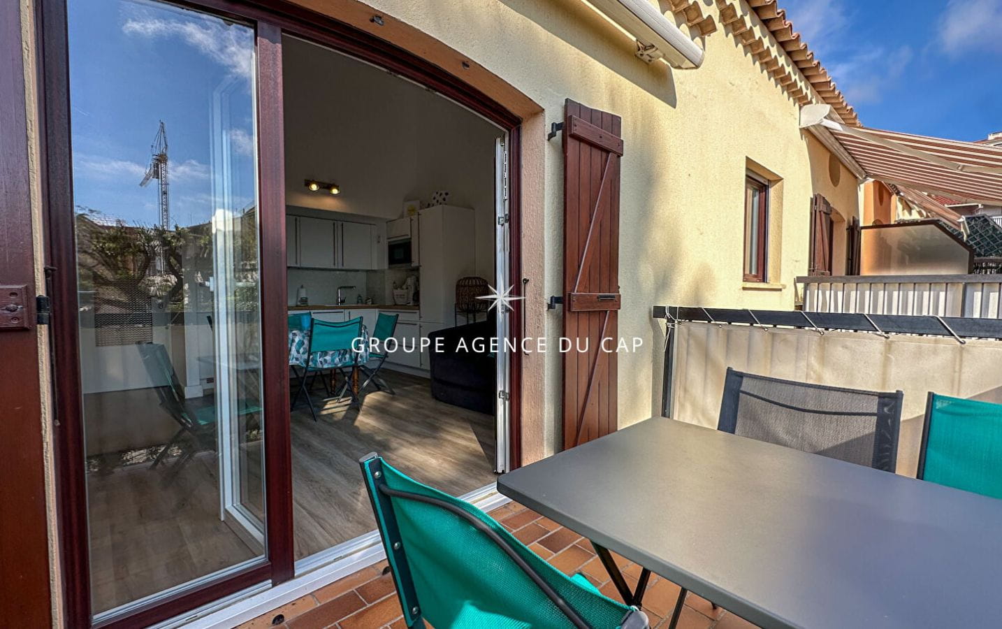 APPARTEMENT DUPLEX 3P AVEC TERRASSE ET PLACE DE PARKING EN SOUS SOL, A SAINTE MAXIME CENTRE VILLE ET PLAGE A PIED Image 6